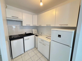 Appartement 1 pièce(s) 30 m²à louer Guyancourt