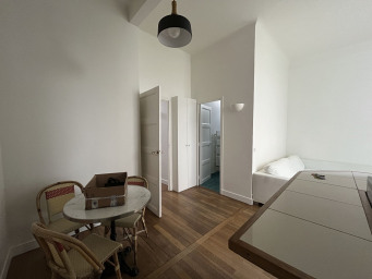 Appartement a louer  - 2 pièce(s) - 52.43 m2 - Surfyn