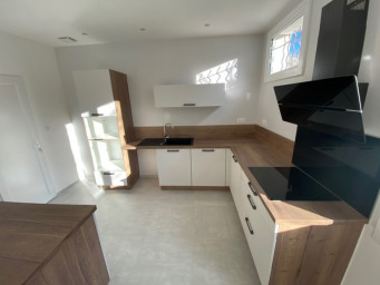 Maison a louer salon-de-provence - 5 pièce(s) - 131 m2 - Surfyn