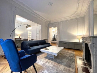 Appartement 4 pièce(s) 131 m²à louer Paris-8e-arrondissement