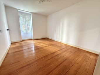 Appartement a louer strasbourg - 4 pièce(s) - 87 m2 - Surfyn