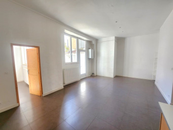 Appartement a louer lyon-2e-arrondissement - 4 pièce(s) - 75.75 m2 - Surfyn