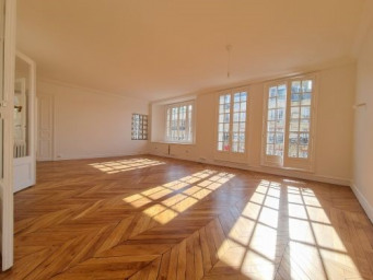 60 Annonces De Locations D Appartements Avec Balcon A Paris 12eme 75 Seloger Com