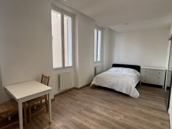 Appartement 1 pièce(s) 21 m²à louer Marseille-1er-arrondissement