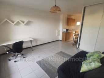 Appartement a louer nimes - 1 pièce(s) - 22.8 m2 - Surfyn