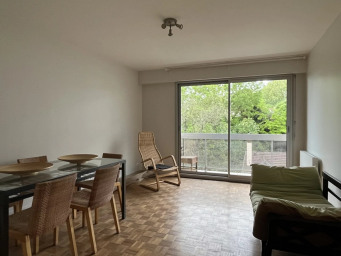 Appartement 2 pièce(s) 49.8 m²à louer Paris-20e-arrondissement