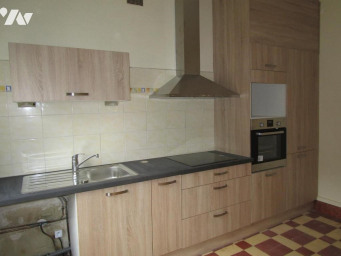 Maison a louer chalons-en-champagne - 0 pièce(s) - 122 m2 - Surfyn