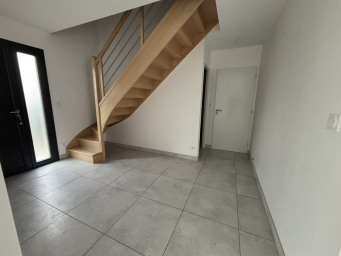 Maison a louer saint-jean-de-la-ruelle - 5 pièce(s) - 138 m2 - Surfyn