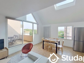 Appartement a louer champs-sur-marne - 1 pièce(s) - 122 m2 - Surfyn