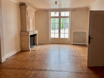 Maison a louer angouleme - 6 pièce(s) - 160 m2 - Surfyn