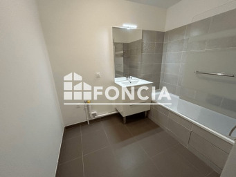 Appartement a louer persan - 3 pièce(s) - 61.25 m2 - Surfyn