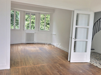 Maison a louer velizy-villacoublay - 6 pièce(s) - 111 m2 - Surfyn