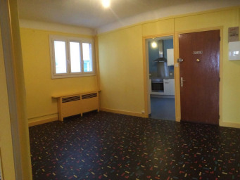 Appartement a louer montceau-les-mines - 2 pièce(s) - 73 m2 - Surfyn