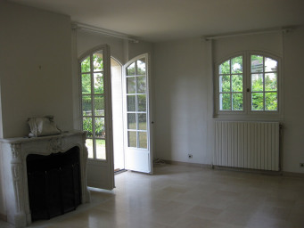 Maison a louer  - 7 pièce(s) - 207.84 m2 - Surfyn