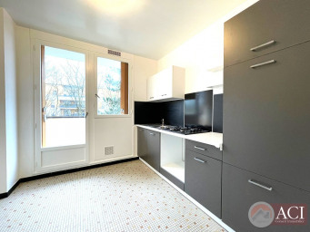 Appartement a louer saint-ouen-l'aumone - 4 pièce(s) - 84.25 m2 - Surfyn