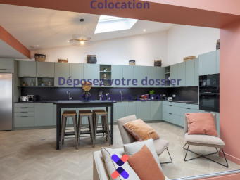 Maison a louer bron - 16 pièce(s) - 356.84 m2 - Surfyn