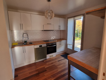Maison a louer courbevoie - 6 pièce(s) - 137 m2 - Surfyn