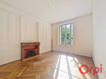 Maison a louer lyon-3e-arrondissement - 7 pièce(s) - 166.4 m2 - Surfyn