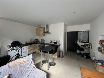 Appartement 1 pièce(s) 37 m²à louer Lannion