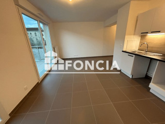 Appartement a louer persan - 3 pièce(s) - 61.25 m2 - Surfyn