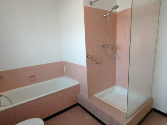 Maison a louer combs-la-ville - 8 pièce(s) - 106 m2 - Surfyn