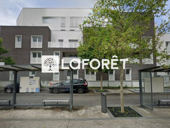 Appartement 2 pièce(s) 55 m²à louer Evry