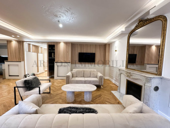 Appartement a louer paris-9e-arrondissement - 5 pièce(s) - 150 m2 - Surfyn