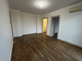 Appartement a louer lyon-8e-arrondissement - 2 pièce(s) - 55 m2 - Surfyn