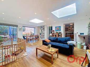 Maison a louer lyon-3e-arrondissement - 4 pièce(s) - 112.58 m2 - Surfyn