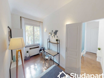 Appartement 1 pièce(s) 70 m²à louer Lille