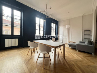 Appartement 2 pièce(s) 62 m²à louer Lyon-2e-arrondissement