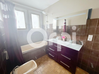 Maison a louer brive-la-gaillarde - 5 pièce(s) - 194.16 m2 - Surfyn