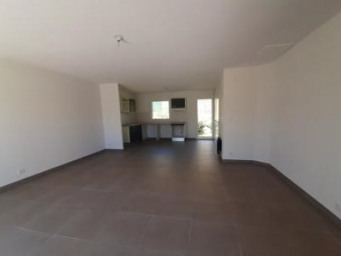 Maison a louer nimes - 4 pièce(s) - 79.15 m2 - Surfyn