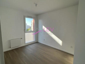 Appartement a louer goussainville - 3 pièce(s) - 75.61 m2 - Surfyn