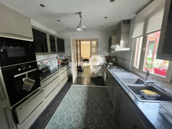 Maison a louer saint-ouen-sur-seine - 6 pièce(s) - 124 m2 - Surfyn