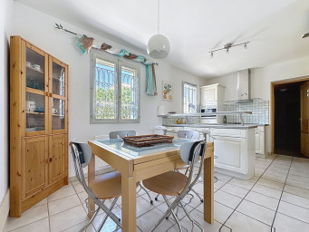 Maison a louer aix-en-provence - 4 pièce(s) - 104 m2 - Surfyn