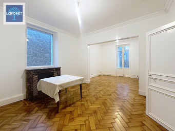 Maison a louer persan - 9 pièce(s) - 191 m2 - Surfyn