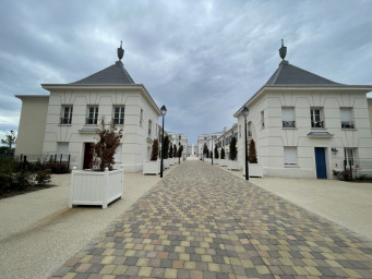 Appartement 4 pièce(s) 86 m²à louer Serris