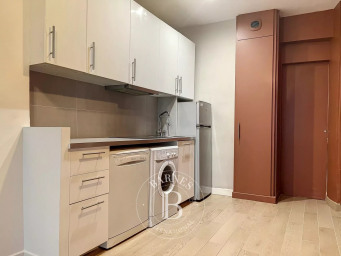 Appartement a louer paris-10e-arrondissement - 2 pièce(s) - 50.65 m2 - Surfyn