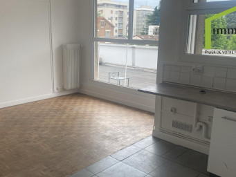 Appartement a louer rueil-malmaison - 3 pièce(s) - 48.4 m2 - Surfyn