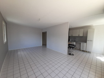 Appartement a louer fontaine - 3 pièce(s) - 72 m2 - Surfyn