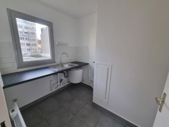 Appartement a louer paris-15e-arrondissement - 3 pièce(s) - 62.4 m2 - Surfyn