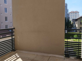 Appartement a louer villeurbanne - 4 pièce(s) - 79.19 m2 - Surfyn