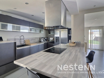Maison 5 pièce(s) 120 m²à louer Meyzieu
