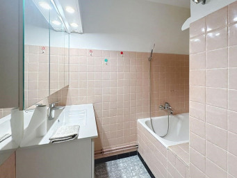 Maison a louer avignon - 4 pièce(s) - 99.08 m2 - Surfyn