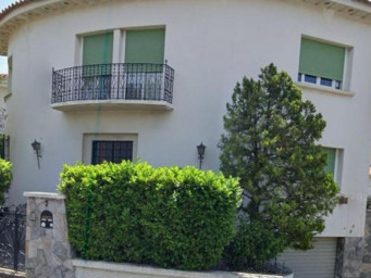 Maison a louer perpignan - 8 pièce(s) - 180 m2 - Surfyn