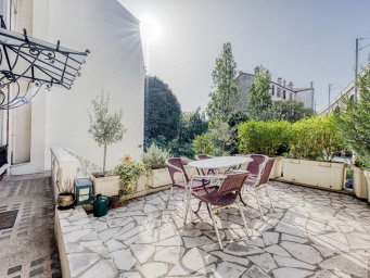 Maison a louer paris-11e-arrondissement - 6 pièce(s) - 163.96 m2 - Surfyn