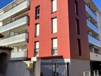 Appartement 3 pièce(s) 60 m²à louer Aubagne