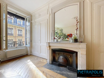 Appartement 370 000 € - 61 m²