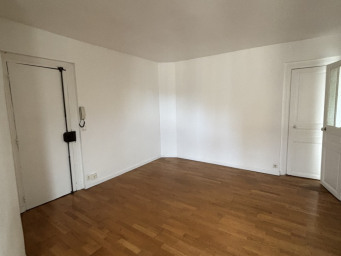 Appartement a louer paris-18e-arrondissement - 2 pièce(s) - 37 m2 - Surfyn